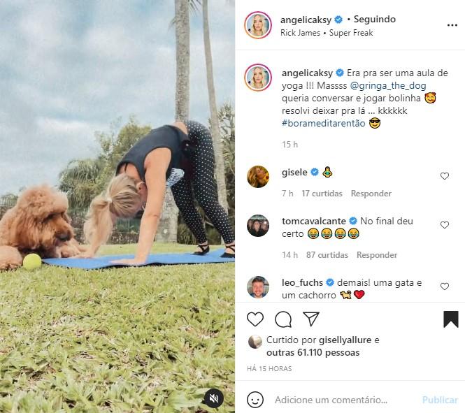 Angélica fazendo yoga