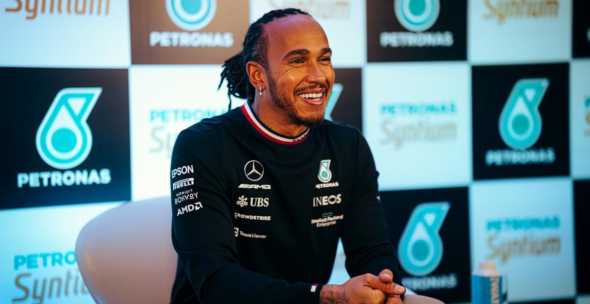 Lewis Hamilton revela que quer passar mais tempo no Brasil: ''Como se fosse o meu lar''