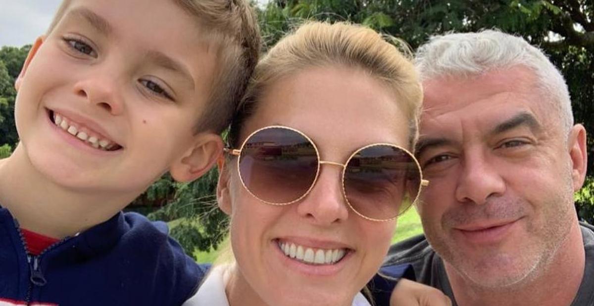 Comemorando o Dia da Família, Ana Hickmann publica fotos com o marido e o filho