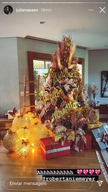 Juliana Paes árvore de Natal
