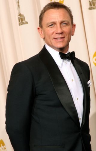 Daniel Craig volta às telas com '007'