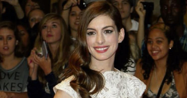 Chic <strong>Anne Hathaway</strong>
