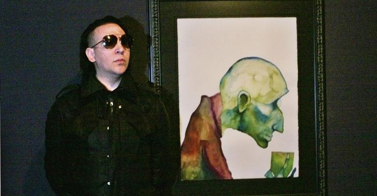 <strong>Marilyn Manson</strong> faz vernissage no México
