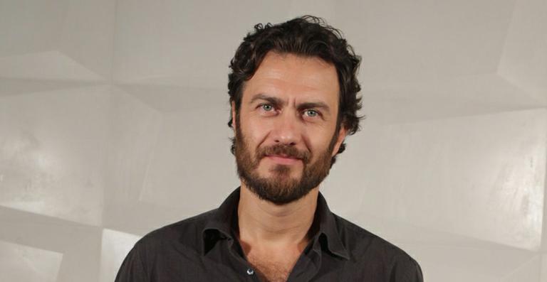 <strong>Gabriel Braga Nunes</strong> confessa que hoje é um ator de televisão