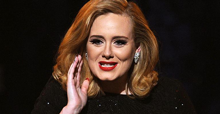 <strong>Adele</strong> fará, no Globo de Ouro, a primeira aparição pública após a maternidade