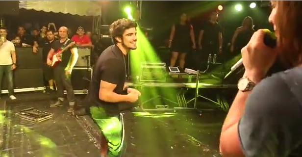 Caio Castro dança Piradinha e rebola em show no Piauí; veja o vídeo!