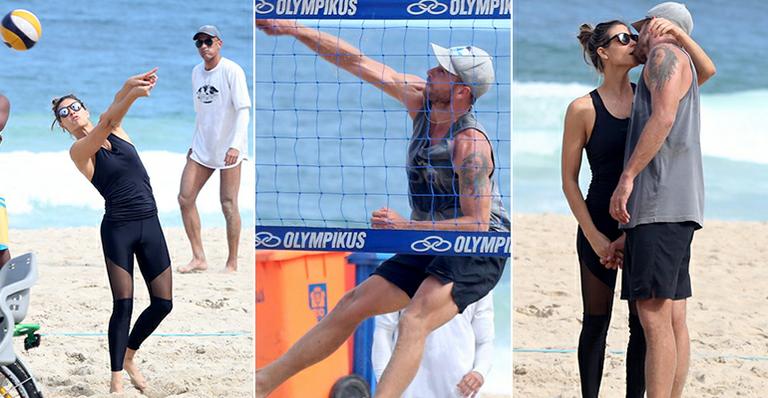 A cada ponto, um beijo! Fernanda Lima e Rodrigo Hilbert jogam vôlei de praia