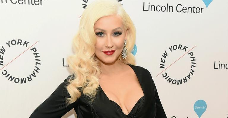 Christina Aguilera lança música emocionante em homenagem às vítimas de Orlando