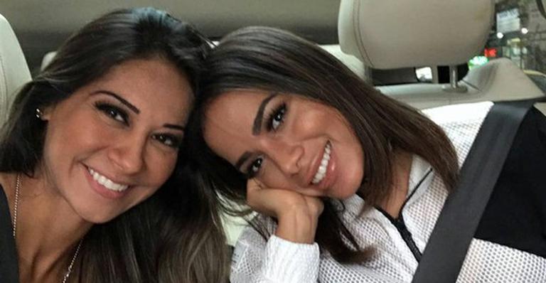 Mayra Cardi compartilha antes e depois de emagrecimento de Anitta