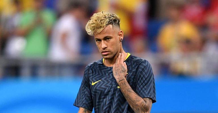 Neymar Jr. se impressiona com torcida calorosa 