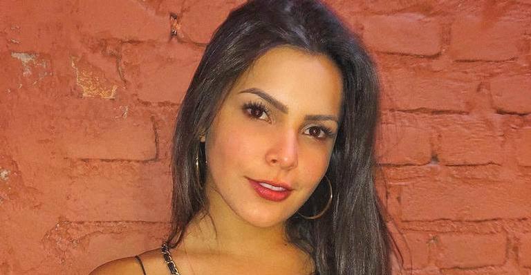 Namorando piloto bilionário, Mayla Araújo é defendida pela irmã, Emilly Araújo: ''Parem de julgar''