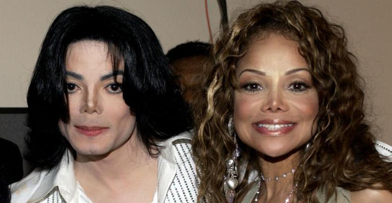 LaToya Jackson acusa Michael Jackson de crimes em entrevista antiga