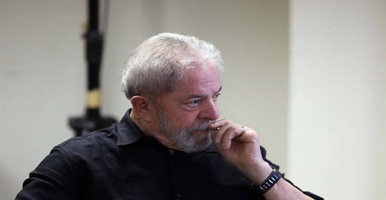 Equipe de Lula esclarece perfil do ex-presidente em rede social de relacionamentos