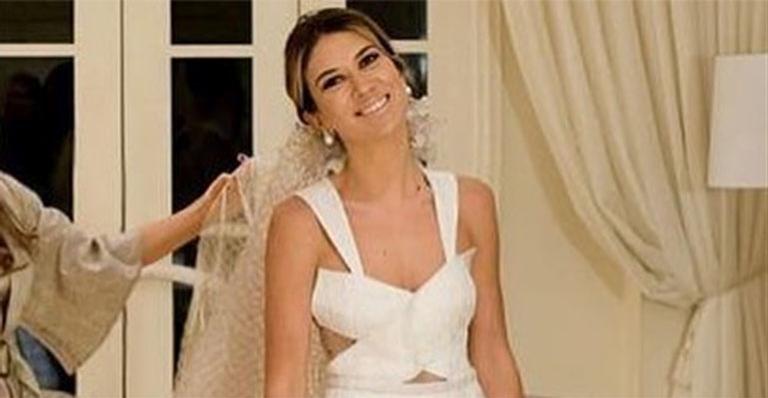 Rebeca Abravanel surge vestida de noiva em clique inédito do casamento com Alexandre Pato 