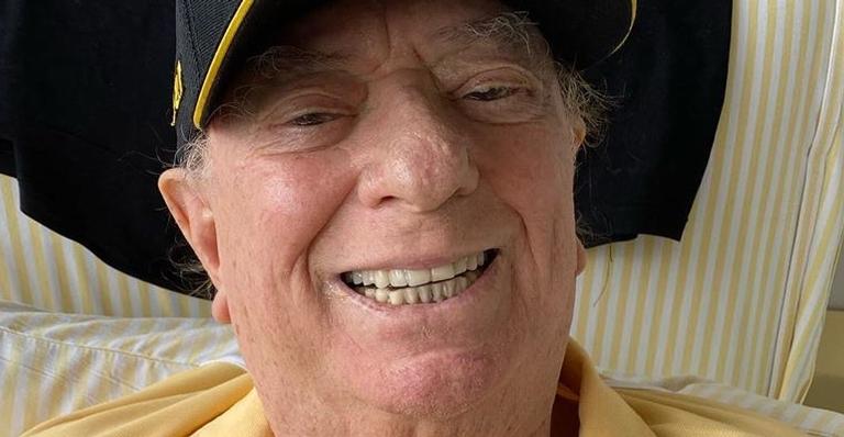 Aos 82 anos, Raul Gil recebe alta após sofrer acidente doméstico e ficar mais de 1 semana internado