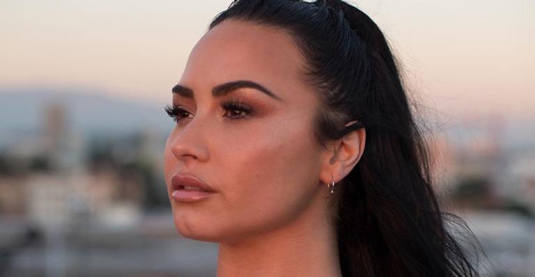 Demi Lovato divulga teaser de 'OK Not To Be Ok', parceria com Marshmello
