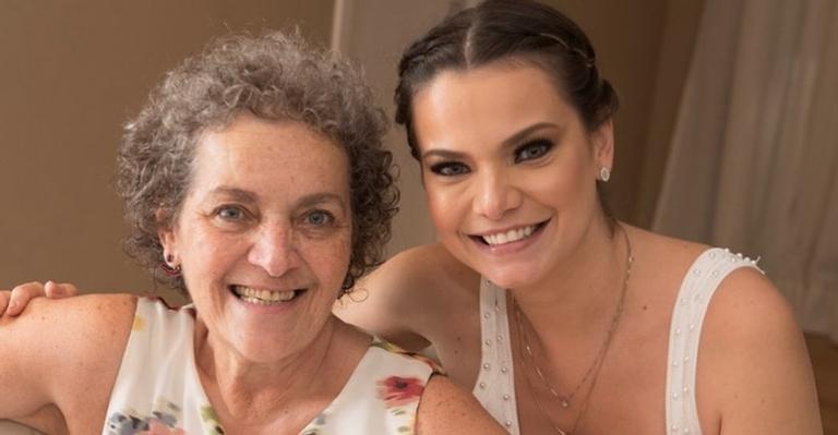 Milena Toscano celebra aniversário da mãe e emociona: ''Comemorarei pra sempre esse dia''