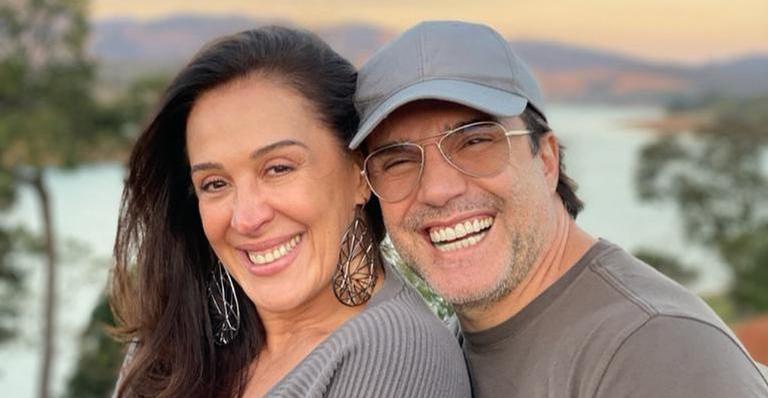 Claudia Raia e o marido dançam de roupão e se destacam na web