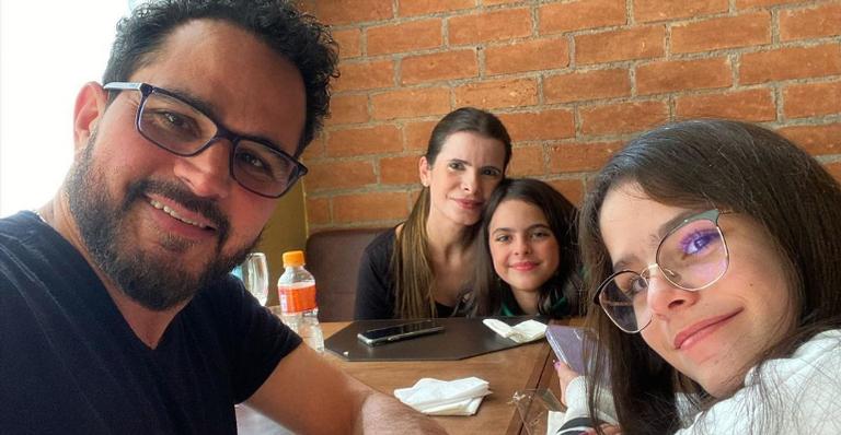 Luciano Camargo e família fazem viagem de avião especial: ''Vamos encontrar pessoas que amamos...''