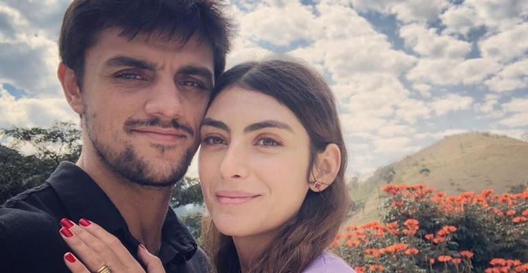 Felipe Simas faz linda declaração para a esposa, Mariana Uhlmann: ''Cada dia mais apaixonado''