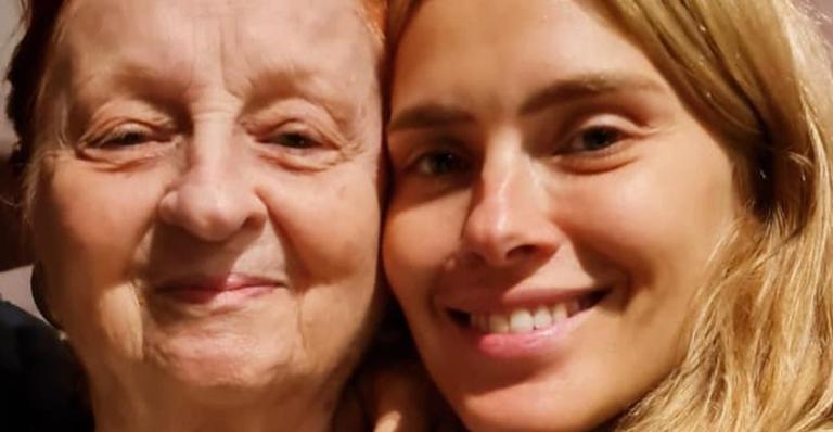 Carolina Dieckmann compartilha cliques da celebração dos 90 anos de sua avó: ''Pra ela... Tudo''