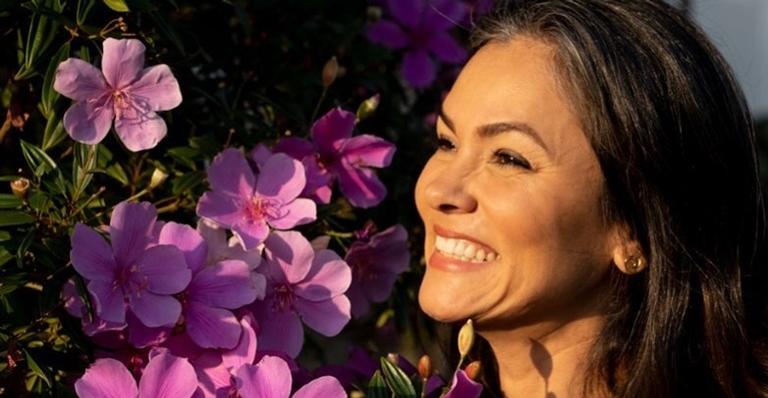 Suzana Alves comemora 43 anos com agradecimento especial a Deus