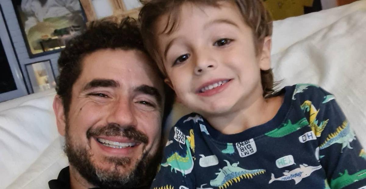 Felipe Andreoli se derrete ao postar clique do filho: ''Assim é difícil não ser pai coruja''