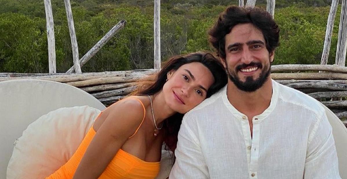 Renato Góes celebra dois anos de casamento com Thaila Ayala: ''Cada dia mais feliz e realizado''
