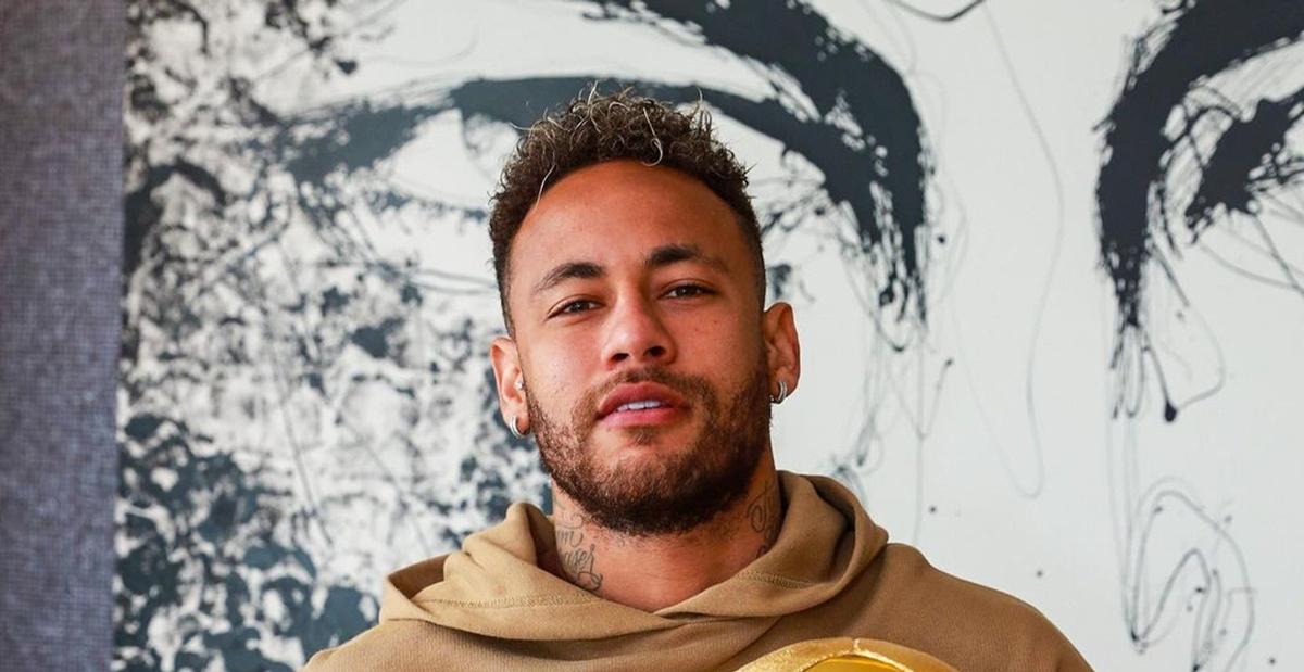Neymar Jr. manda recado para garotinho hostilizado no estádio: ''Mundo tá ficando maluco''
