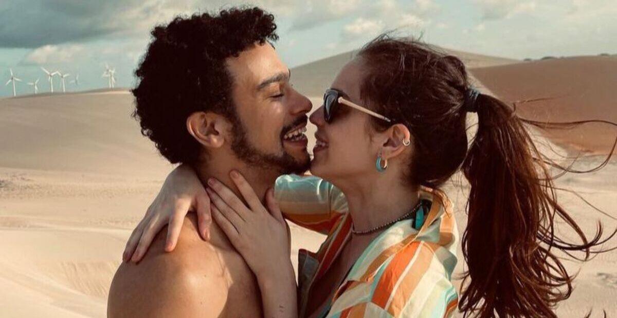 Sérgio Malheiros e Sophia Abrahão surgem em clima de romance no Ceará