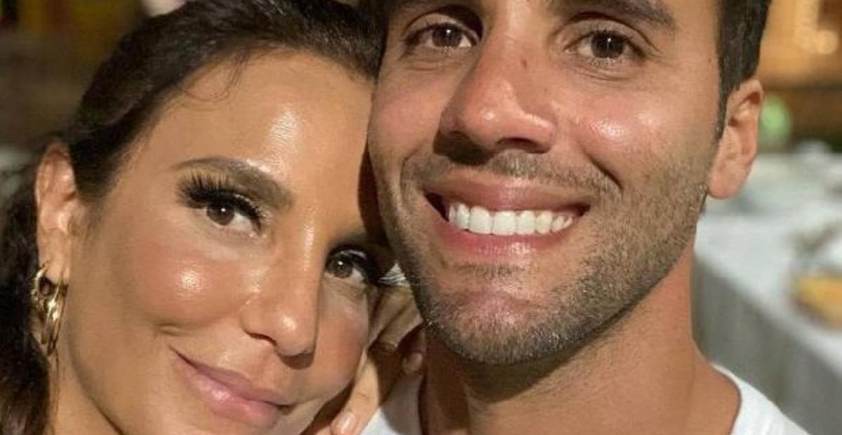 Após rumores de divórcio, Ivete Sangalo dá beijão apaixonado no marido: ''Que amor nos invada''
