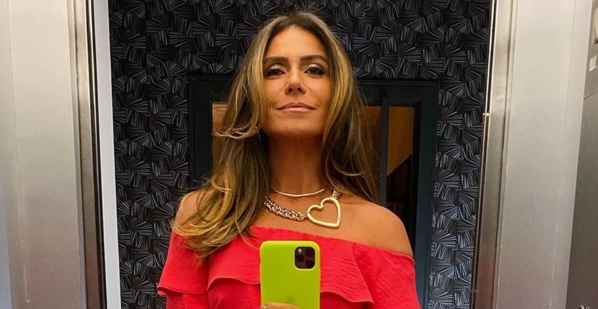 Vestida de diabinha, Giovanna Antonelli mostra look ousado na web e brinca: ''Segura, Neném!''
