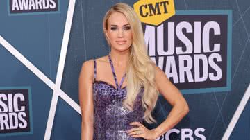 Carrie Underwood brilhou com seu vestido na premiação que aconteceu em Nashville nos Estados Unidos - Foto: Divulgação