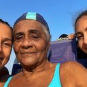Camila Pitanga curte dia de sol na praia com a mãe e a filha - Reprodução/Instagram