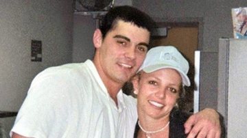 Ex-marido de Britney Spears deixa prisão após acusação de roubo de acessório de luxo avaliado em R$ 10 mil - Foto/Reprodução Framing Britney Spears