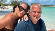 Gloria Pires e Orlando Morais curtem praia paradisíaca em clima de romance - Reprodução/Instagram