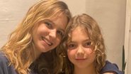 Grávida de gêmeos, Isabella Scherer posa com a irmã mais nova - Reprodução/Instagram
