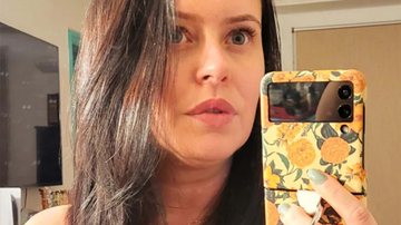 Mari Bridi conta como se sente ao ver a cicatriz da cirurgia para retirar o excesso de pele do abdômen - Foto: Reprodução / Instagram