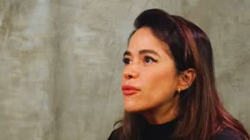 Em entrevista, atriz Miá Mello diz que nunca entraria para o BBB por achar que ia ser queimar dentro da casa - Foto: Reprodução / YouTube