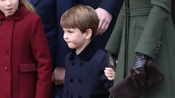 Príncipe Louis participa de sua primeira caminhada de Natal com a família real - Foto: Getty Images