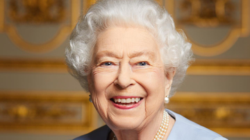 A Rainha Elizabeth II posando para foto; monarca tinha grande carinho pelo Natal - Foto: Reprodução/Instagram @theroyalfamily