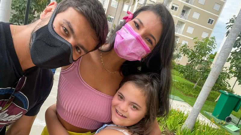 Mariano aproveita momento família ao lado de Jakelyne Oliveira e de sua irmã, Geovanna - Reprodução/Instagram