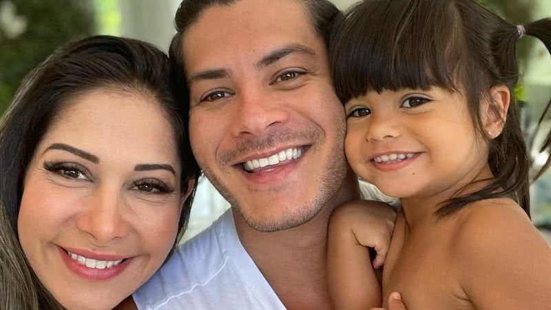 Maíra Cardi, esposa de Arthur Aguiar, conta que a filha foi parar na UTI - Reprodução/Instagram