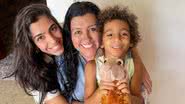 Na Bahia, Regina Casé celebra reencontro com a filha e o neto - Reprodução/Instagram