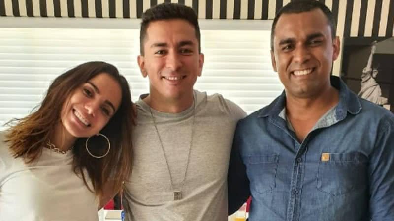 Anitta perguntou para os irmãos Renan e Felipe se eles entrariam em uma briga por ela - Reprodução: Instagram