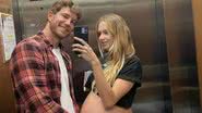 Isabella Scherer exibe barrigão na reta final da gravidez ao seu fotografada pelo namorado - Reprodução/Instagram