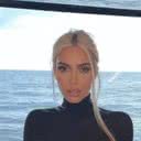 Kim Kardashian usou um look todo verde para a Semana de Moda de Paris - Reprodução: Instagram