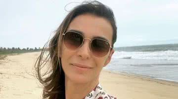 Em Mykonos, Mônica Martelli esbanja beleza ao surgir usando um maiô estiloso - Reprodução/Instagram