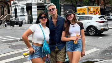 Em Nova York, Otaviano Costa curte passeio pelas ruas da cidade na companhia das filhas - Reprodução/Instagram