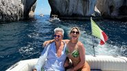 Flávia Alessandra e Otaviano Costa se divertem em passeio de lancha por Nápole, na Itália - Foto/Instagram